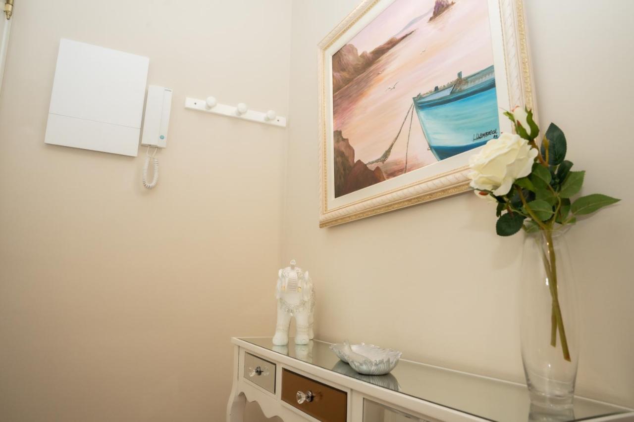 ל'אמפולה Gallimo Apartaments מראה חיצוני תמונה